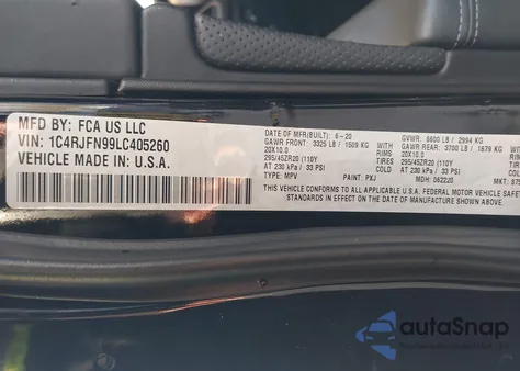 2020 Jeep Grand Cherokee Trackhawk 4X4 z USA, uszkodzony, nr VIN 1C4RJFN99LC405260